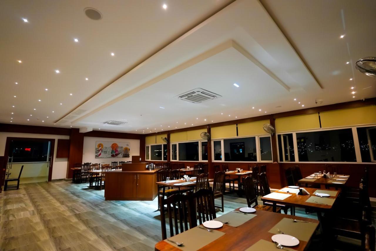 Hotel Sunrise Hospitality Віджаявада Екстер'єр фото